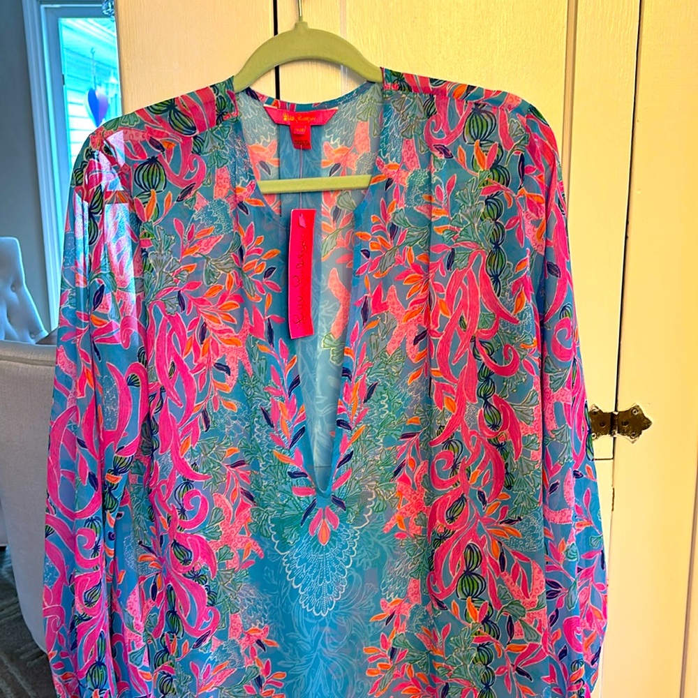 Lily Pulitzer bright colored beach cover up. Size S/M. New with tags